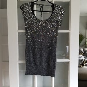 Sequenced top